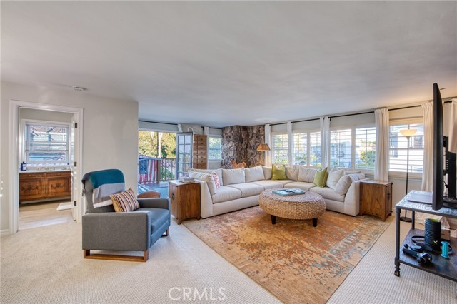 Detail Gallery Image 14 of 23 For 3628 Ocean Bld, Corona Del Mar,  CA 92625 - 5 Beds | 4/2 Baths