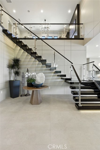 437 Promontory, Irvine CA: https://media.crmls.org/medias/5cdbc812-7b0d-4edf-951c-e1f659d7e098.jpg