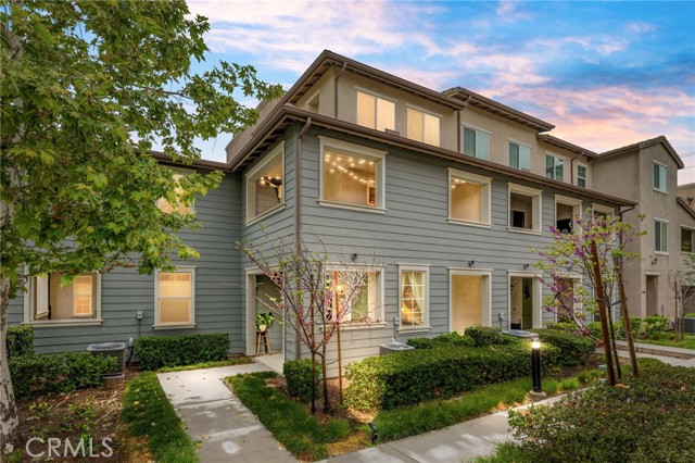Detail Gallery Image 1 of 45 For 1052 Newberry Ln, Claremont,  CA 91711 - 3 Beds | 2/1 Baths