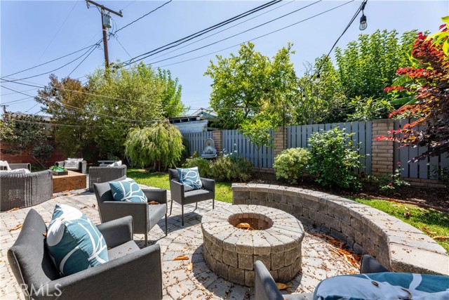 2054 Pattiz Avenue, Long Beach CA: https://media.crmls.org/medias/5cdd1ea4-621d-45ee-b60b-af186b167fdf.jpg