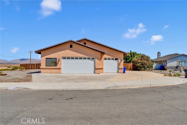 Detail Gallery Image 2 of 43 For 14499 Mirada Pl, Apple Valley,  CA 92307 - 4 Beds | 2 Baths
