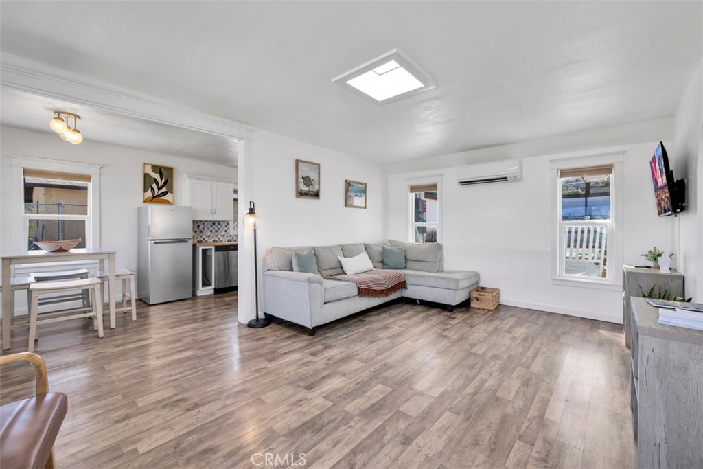 MLS #OC25214105 image #21