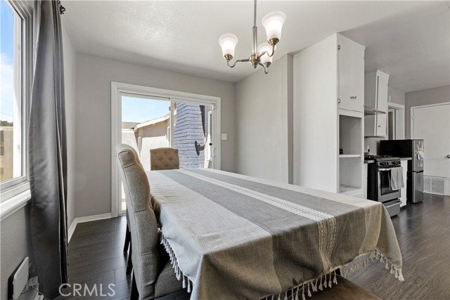 Detail Gallery Image 14 of 28 For 2407 W 7th St, San Bernardino,  CA 92410 - 3 Beds | 2 Baths