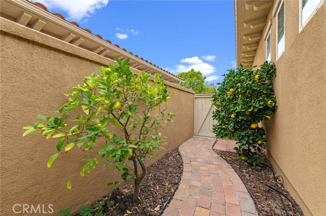 Detail Gallery Image 34 of 35 For 77 Hallmark, Irvine,  CA 92620 - 3 Beds | 3 Baths