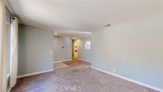 Detail Gallery Image 6 of 38 For 13937 Cuyamaca Rd, Apple Valley,  CA 92307 - 3 Beds | 2 Baths