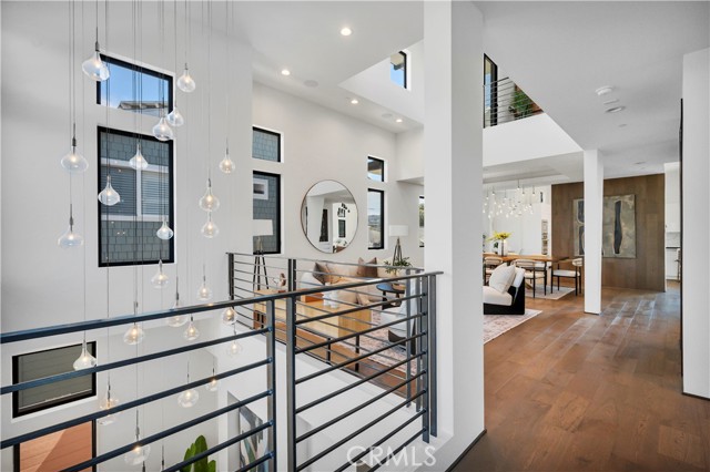 332 Avenue E, Redondo Beach, California 90277, 5 Bedrooms Bedrooms, ,6 BathroomsBathrooms,Residential,For Sale,Avenue E,SB26070979