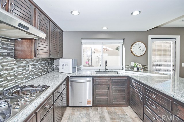 Detail Gallery Image 13 of 60 For 19 Las Cruces, Irvine,  CA 92614 - 3 Beds | 2/1 Baths