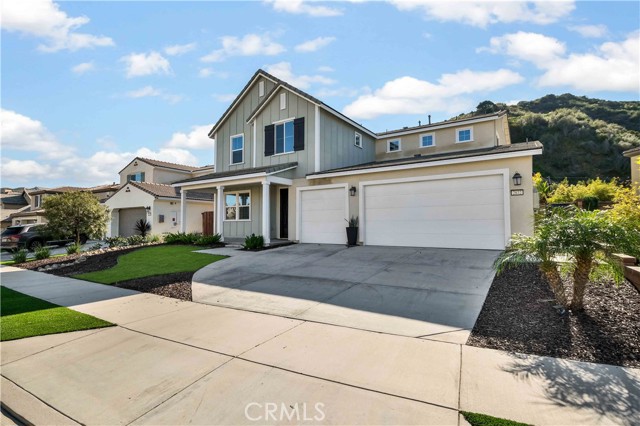 Detail Gallery Image 3 of 33 For 2872 Santa Fiora, Corona,  CA 92882 - 5 Beds | 3 Baths