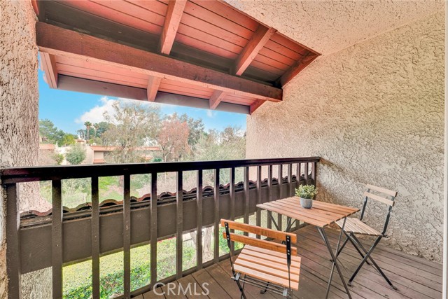 Detail Gallery Image 19 of 41 For 9778 via Zibello, Burbank,  CA 91504 - 2 Beds | 2/1 Baths