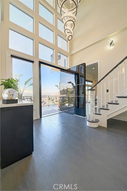 Detail Gallery Image 13 of 44 For 3952 Oakfield Dr, Sherman Oaks,  CA 91423 - 5 Beds | 4/1 Baths