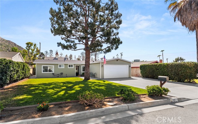 Detail Gallery Image 5 of 41 For 640 Vaughan St, Norco,  CA 92860 - 3 Beds | 2 Baths