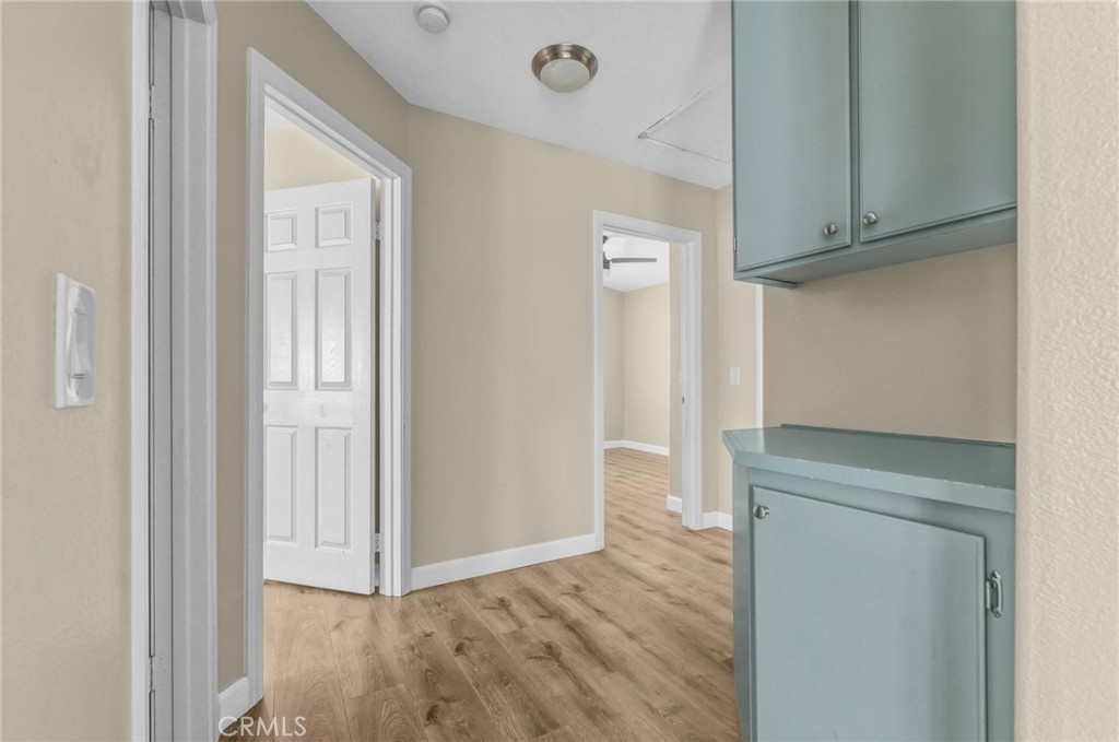 589 Iona Court - photo 8