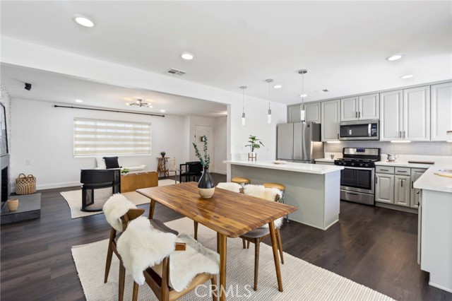 6212 Santa Rita Avenue, Garden Grove CA: https://media.crmls.org/medias/5ce3c00e-a04e-4323-ab96-c206af8323f4.jpg