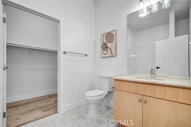 435 W Center Street Promenade, Anaheim CA: https://media.crmls.org/medias/5ce3c99e-7240-4878-9e7a-e93235f66ef8.jpg