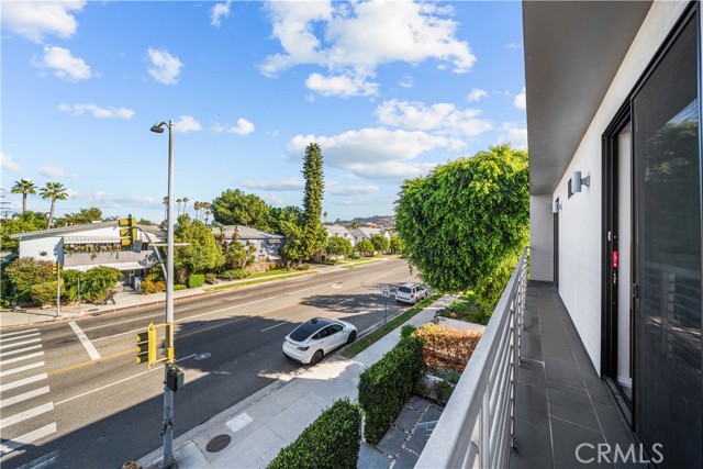 Detail Gallery Image 37 of 45 For 4485 Hazeltine Ave #1,  Sherman Oaks,  CA 91423 - 2 Beds | 2/1 Baths