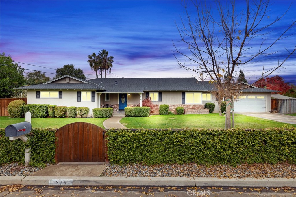 216 W San Ramon Avenue