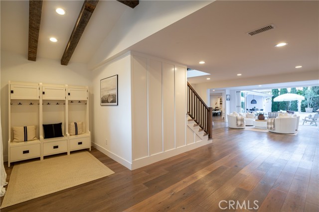 Detail Gallery Image 13 of 31 For 1700 Highland Dr, Newport Beach,  CA 92660 - 5 Beds | 6/1 Baths