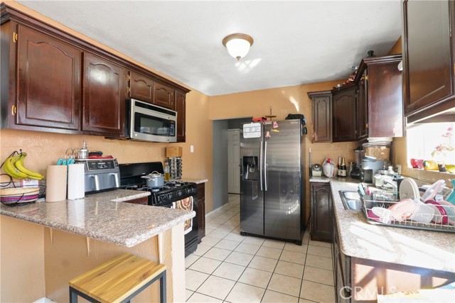 Detail Gallery Image 13 of 30 For 5124 E 59th Pl, Maywood,  CA 90270 - – Beds | – Baths