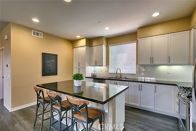 Front Image Thumbnail for CRPW26067606