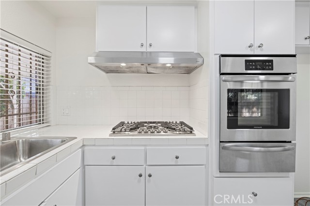 Detail Gallery Image 16 of 55 For 18900 Ledan St, Northridge,  CA 91324 - 4 Beds | 2 Baths