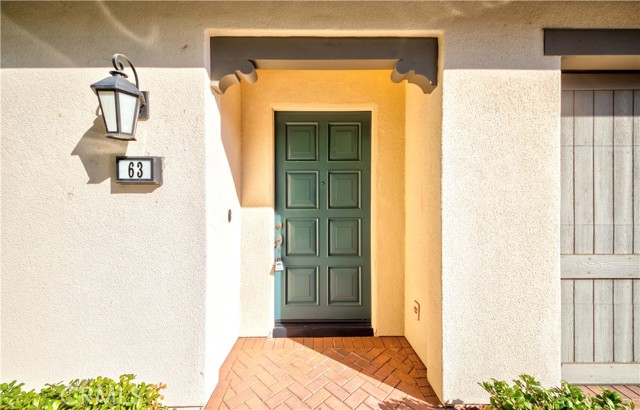 Detail Gallery Image 2 of 49 For 63 Waterleaf, Irvine,  CA 92620 - 3 Beds | 2/1 Baths