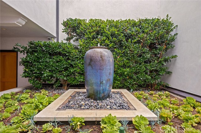 Detail Gallery Image 3 of 34 For 1010 S El Camino Real #101,  San Clemente,  CA 92672 - 3 Beds | 3 Baths