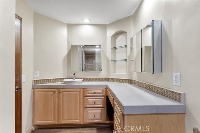 Detail Gallery Image 15 of 26 For 38501 Oaktree, Murrieta,  CA 92562 - 2 Beds | 2/1 Baths