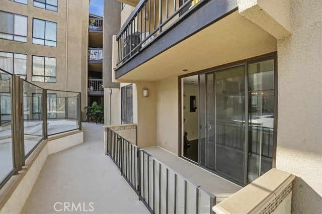 Detail Gallery Image 34 of 44 For 7320 Hawthorn Ave #108,  Los Angeles,  CA 90046 - 2 Beds | 2 Baths