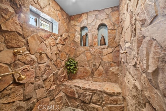 Detail Gallery Image 16 of 31 For 38855 Big Bear, Big Bear Lake,  CA 92315 - 3 Beds | 2 Baths