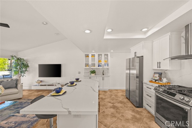 Detail Gallery Image 14 of 43 For 9 Sheridan, Irvine,  CA 92620 - 4 Beds | 2 Baths