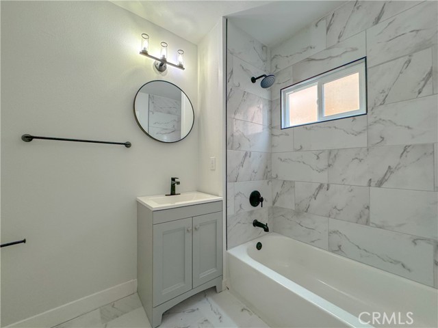 Detail Gallery Image 17 of 27 For 232 W 61st St, Los Angeles,  CA 90003 - 3 Beds | 2/1 Baths
