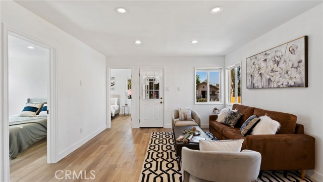 Detail Gallery Image 16 of 60 For 1012 Lord St, Los Angeles,  CA 90033 - 5 Beds | 2/1 Baths