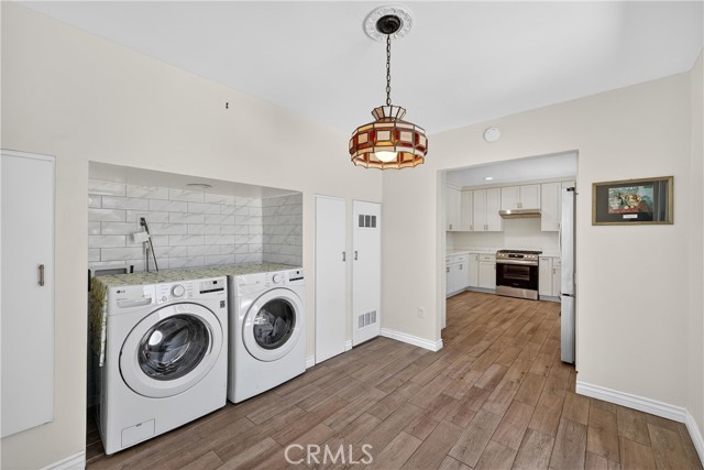 Image 17 of 63 For 357 Basetdale