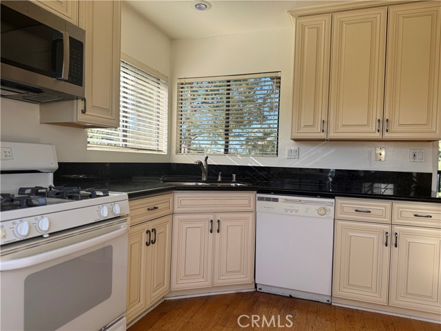 Detail Gallery Image 27 of 29 For 59 Rainbow Ridge, Irvine,  CA 92603 - 2 Beds | 2 Baths