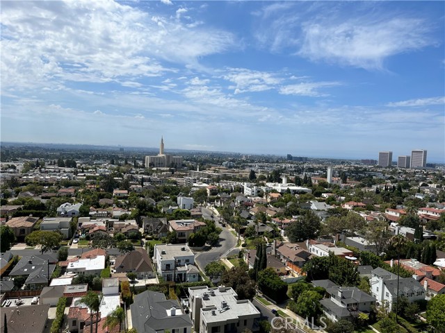 Detail Gallery Image 15 of 26 For 10660 Wilshire Bld #1707,  Los Angeles,  CA 90024 - 3 Beds | 3/1 Baths