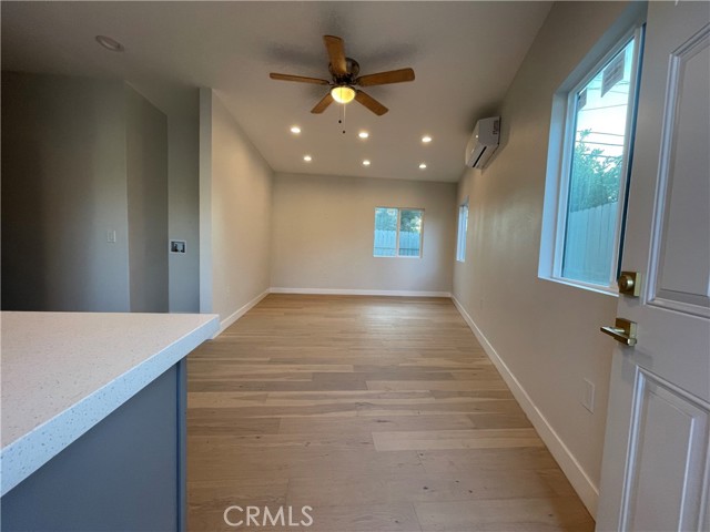 623 E Elm Street, Ontario CA: https://media.crmls.org/medias/5ceeeb3a-8332-4277-98e0-ded62a51a201.jpg