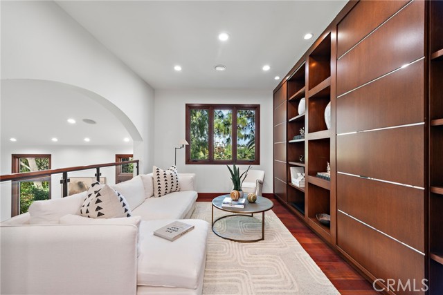 2907 Cliff Drive, Newport Beach CA: https://media.crmls.org/medias/5ceef648-bcf0-4a69-abfd-ffb17f8fe289.jpg