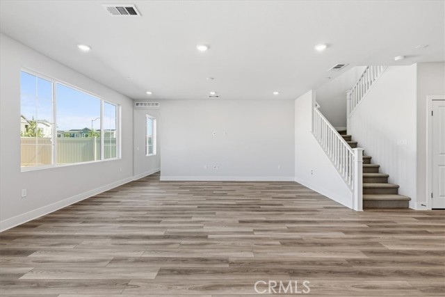 8528 Toyon Street, Chino CA: https://media.crmls.org/medias/5cf031db-5e93-4937-bc67-47b4fd2b5c55.jpg