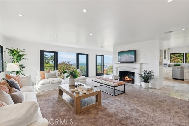 797 Via Somonte, Palos Verdes Estates, California 90274, 4 Bedrooms Bedrooms, ,3 BathroomsBathrooms,Residential,For Sale,Via Somonte,SB25011078