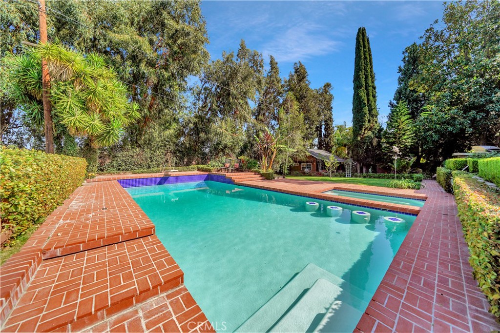 pool with spa in gorgeous private setting