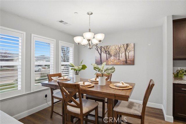 Detail Gallery Image 5 of 25 For 576 Janell Ct, Merced,  CA 95341 - 3 Beds | 2 Baths