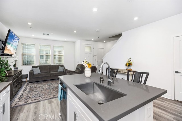 Detail Gallery Image 8 of 27 For 235 Hazel Dr, Rancho Mission Viejo,  CA 92694 - 2 Beds | 2/1 Baths