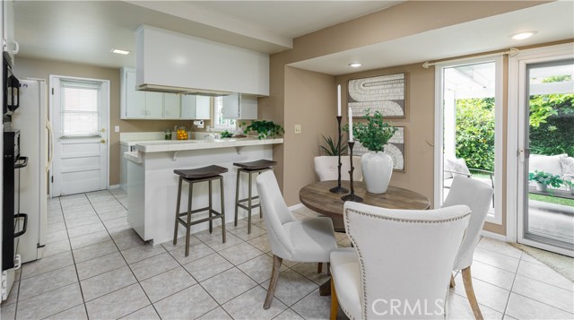 Detail Gallery Image 7 of 19 For 16131 Melody Ln, Huntington Beach,  CA 92649 - 3 Beds | 2 Baths