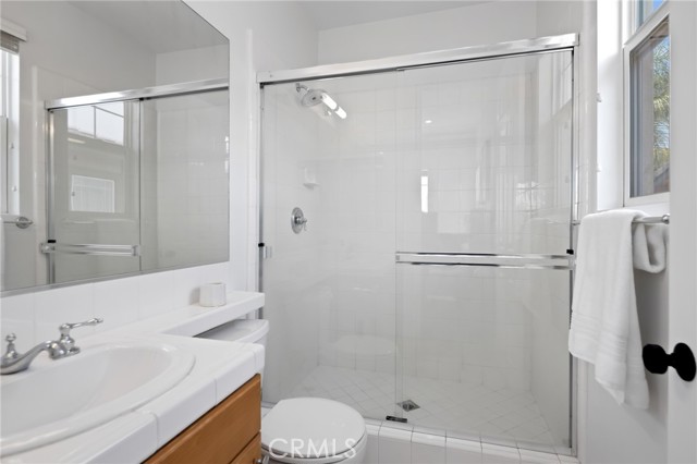 5cf1c28a 3e2f 4b70 B1bc Fdd4386d2b53