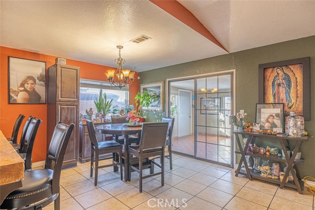 Detail Gallery Image 9 of 43 For 2601 Dixie St, Rosamond,  CA 93560 - 3 Beds | 2 Baths