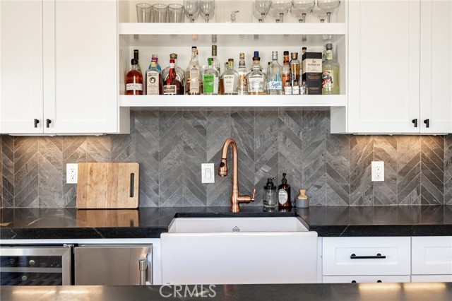 550 Helberta Avenue, Redondo Beach, California 90277, 5 Bedrooms Bedrooms, ,3 BathroomsBathrooms,Residential,Sold,Helberta,SB21204332