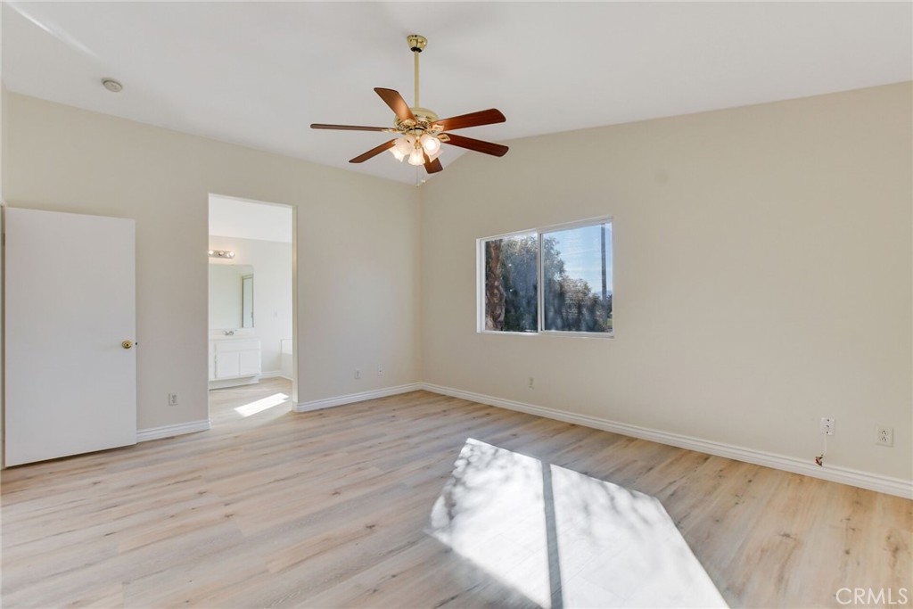 MLS #IV25270136 image #33