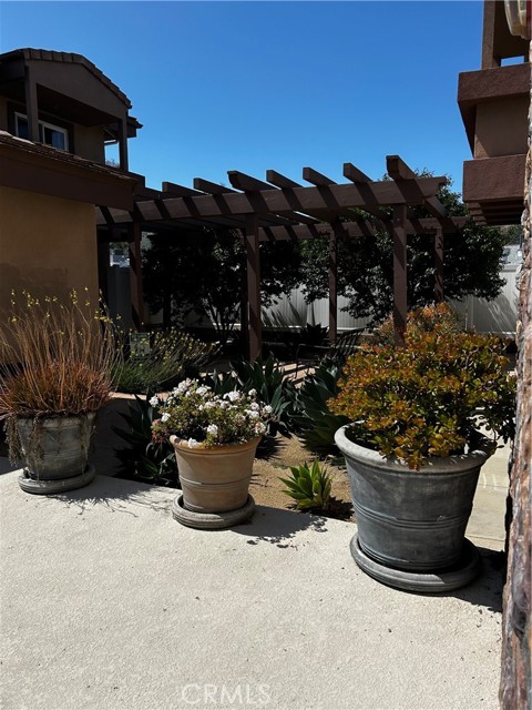 Detail Gallery Image 38 of 38 For 5241 Colodny Dr #201,  Agoura Hills,  CA 91301 - 3 Beds | 2/1 Baths
