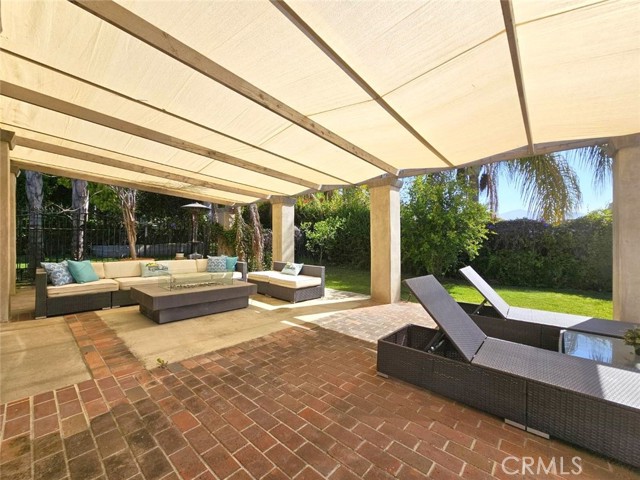 940 N Silent Ranch Drive, Glendora CA: https://media.crmls.org/medias/5cf490e9-1b85-43cb-adf3-f408bc20141d.jpg