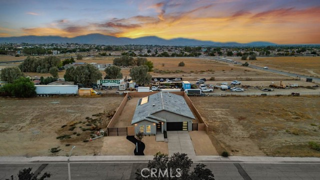36733 42nd E Street, Palmdale CA: https://media.crmls.org/medias/5cf49f87-9d7d-4d9a-8ed6-366834ad89ad.jpg